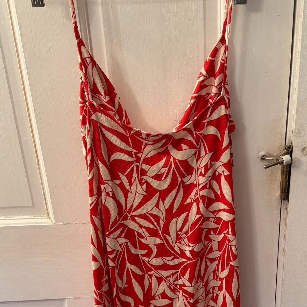 Beautiful Diane Von Furstenberg Silk Strap Dress - Size 10